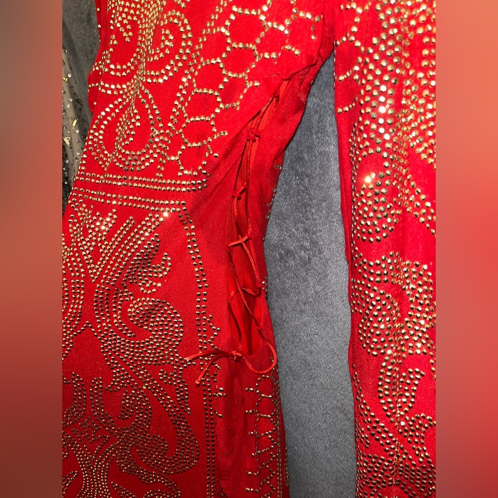 BANJUL Red Stretchy Beaded Dress W/ Lace Hip Accents EUC - Picture 2 of 8
